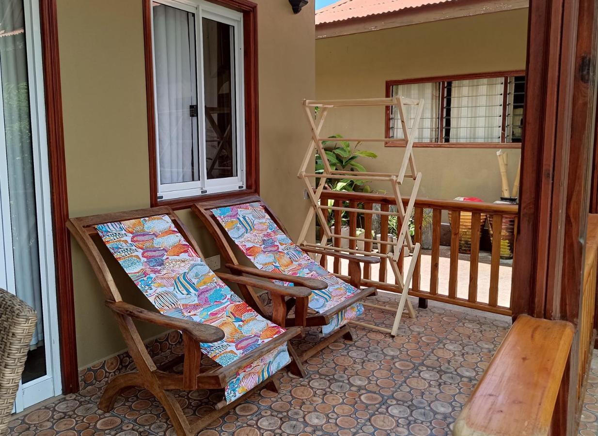 شقة Badamier Self-Catering لا ديج المظهر الخارجي الصورة